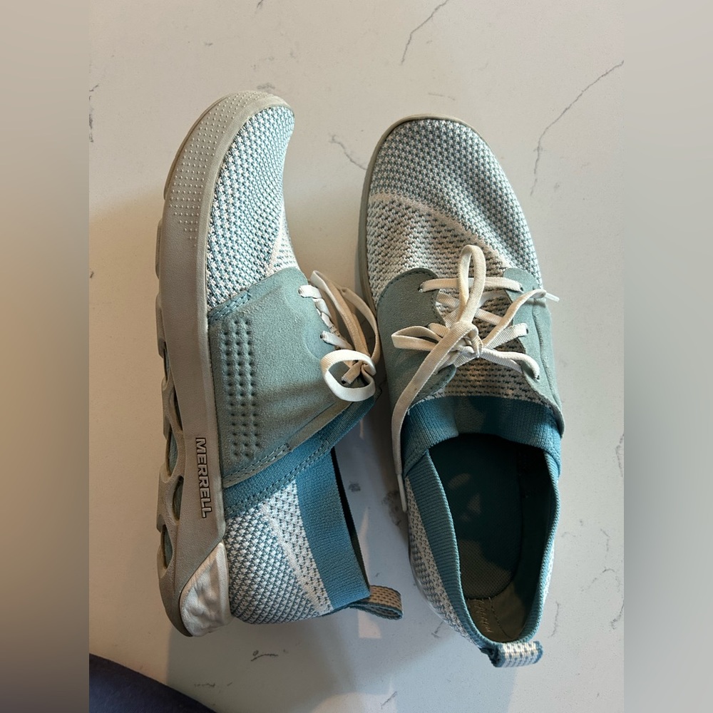 Merrell WOMENS size 10 sneakers blue white